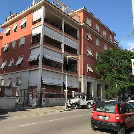 פיומבינו Appartamento Mare Centro מראה חיצוני תמונה